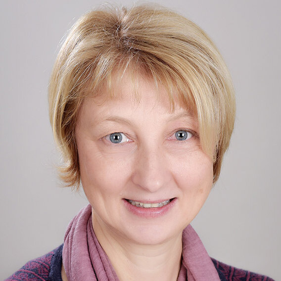 Annette Wolf